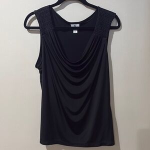 Sleeveless dress top